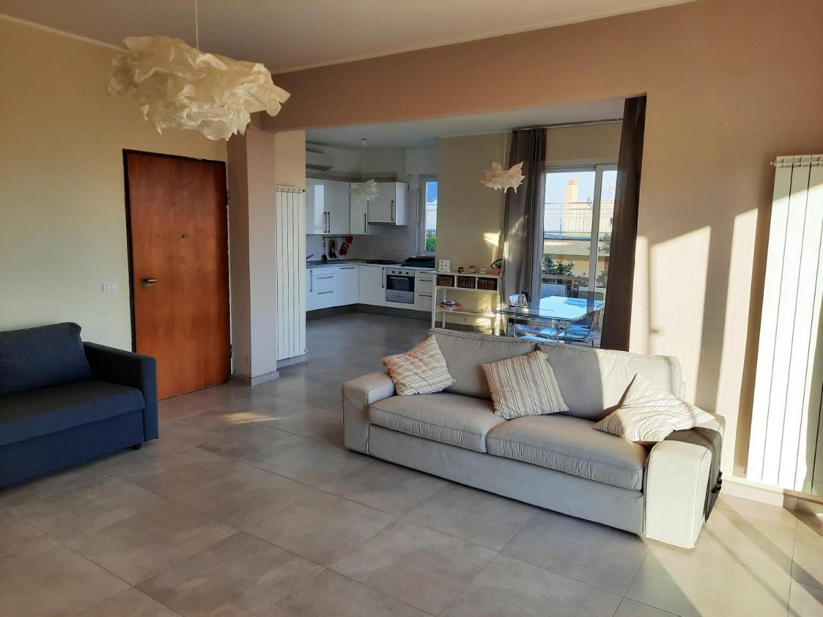 Casa Matilde - Appartamento Vista Mare - Con Posto Auto 菲纳莱利古雷 外观 照片