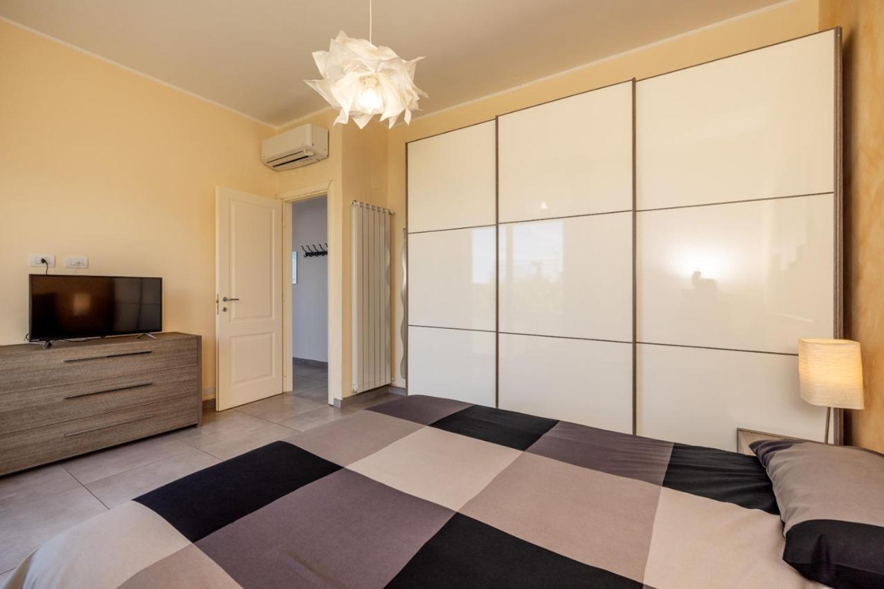 Casa Matilde - Appartamento Vista Mare - Con Posto Auto 菲纳莱利古雷 外观 照片